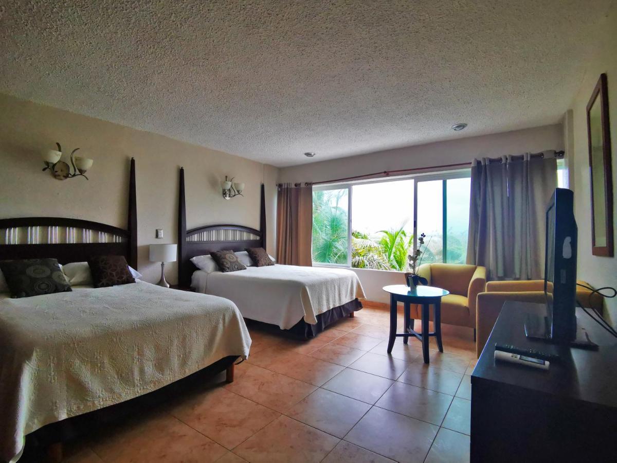 Brisas Beachfront Studios In Hotel Zone Cancún Exteriér fotografie