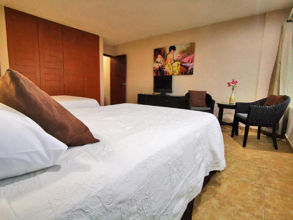 Brisas Beachfront Studios In Hotel Zone Cancún Exteriér fotografie