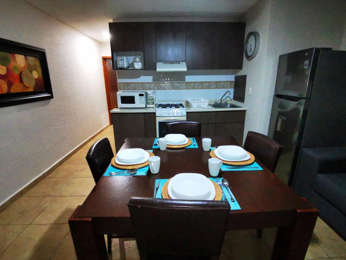 Brisas Beachfront Studios In Hotel Zone Cancún Exteriér fotografie